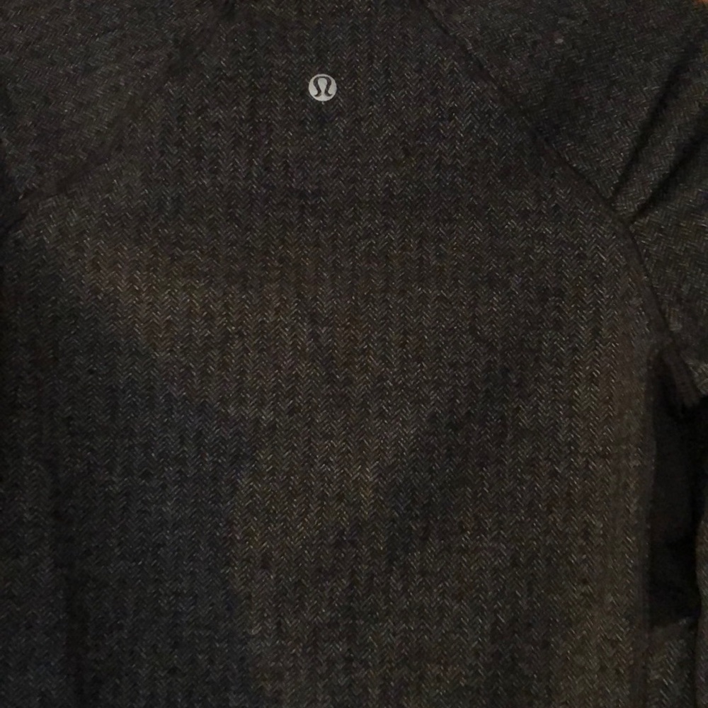 Lululemon Top - Picture 6 of 7